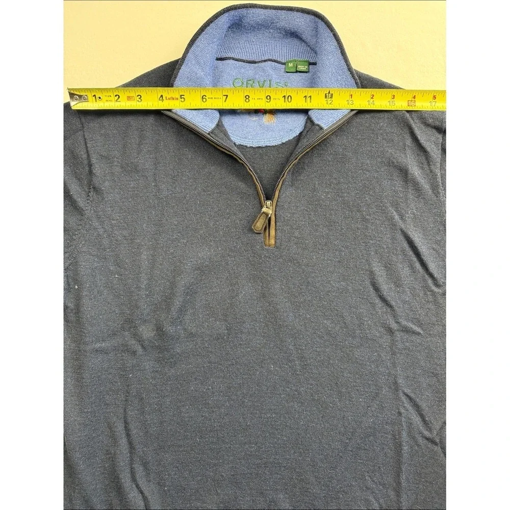 Orvis‎ Men's Grey and Light Blue Quarter Zip Knit Pullover Sweater Size M